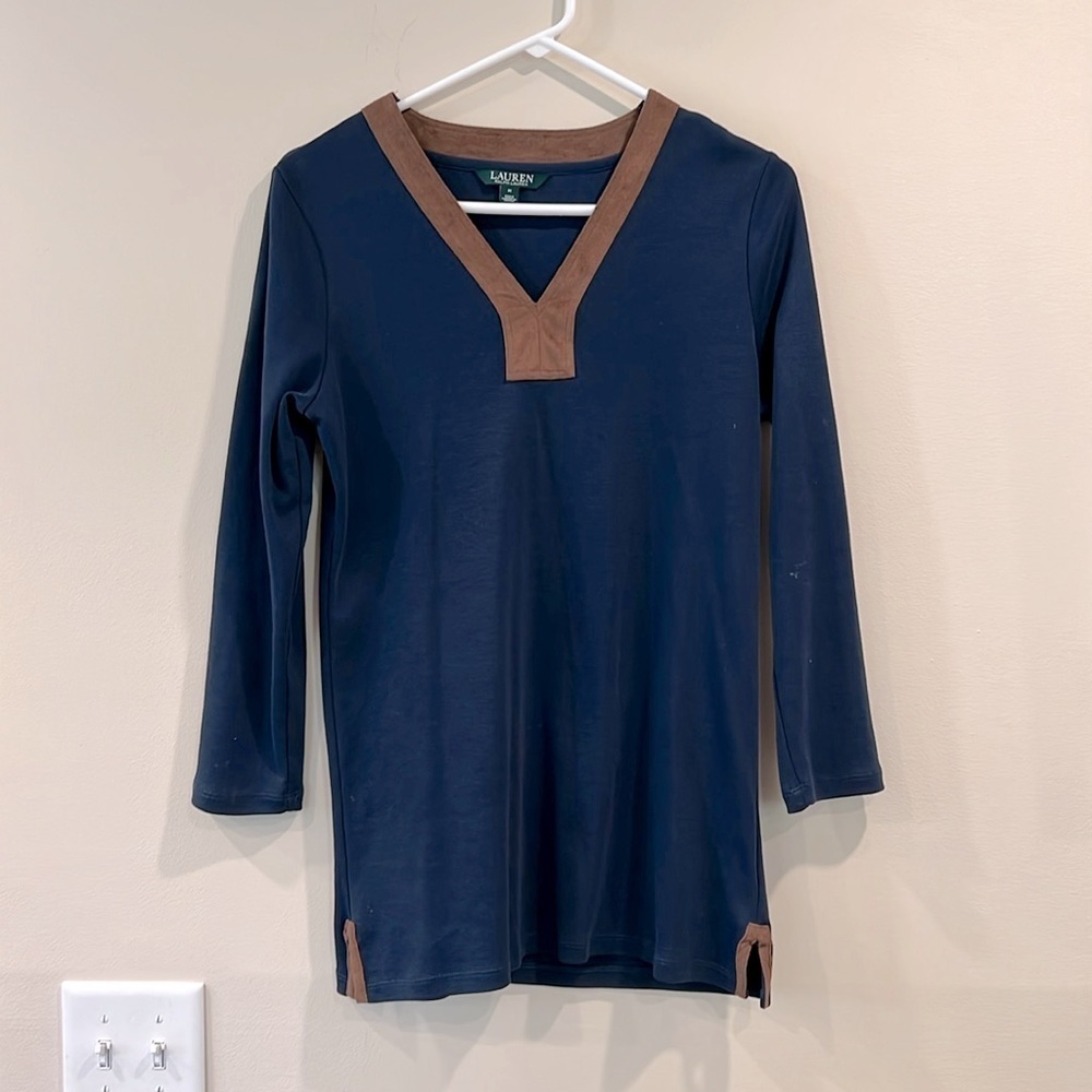 🔥Ralph Lauren Navy Blue V-Neck Women's Top🔥